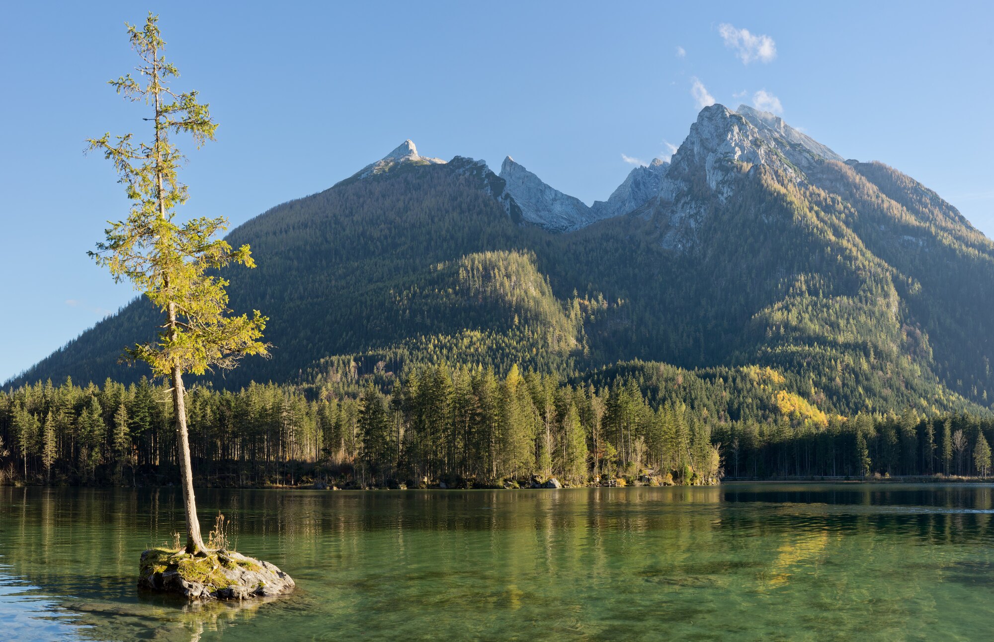 Hintersee bei Ramsau mit Blick auf das Hochkaltergebirge