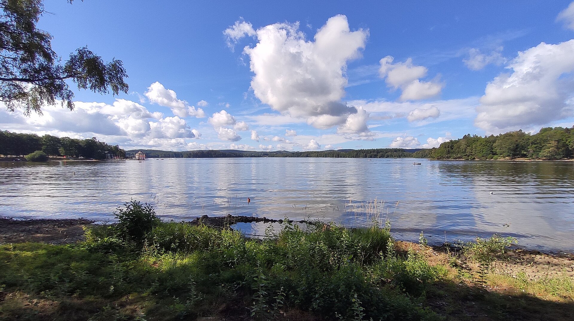Lac des Settons im Morvan